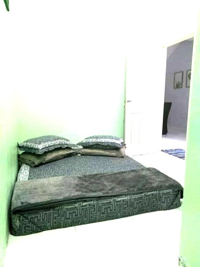 Oyo 90498 Homestay I Hotel